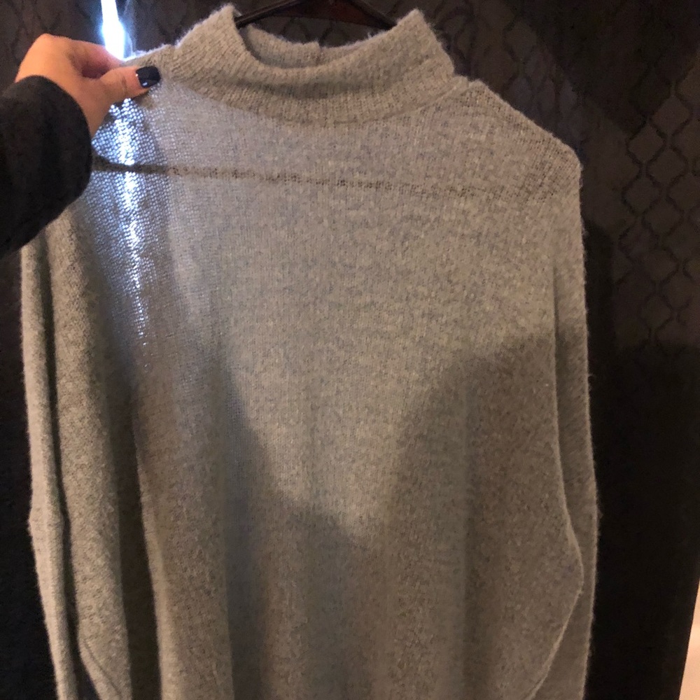 High-low Knit Long-Sleeve